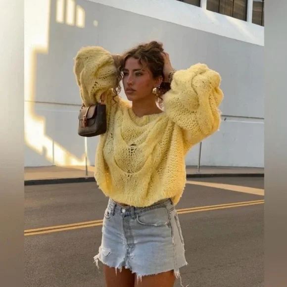 Rumored Soft Yellow Nonna Chunky Crew Neck Sweater - Picture 7 of 12